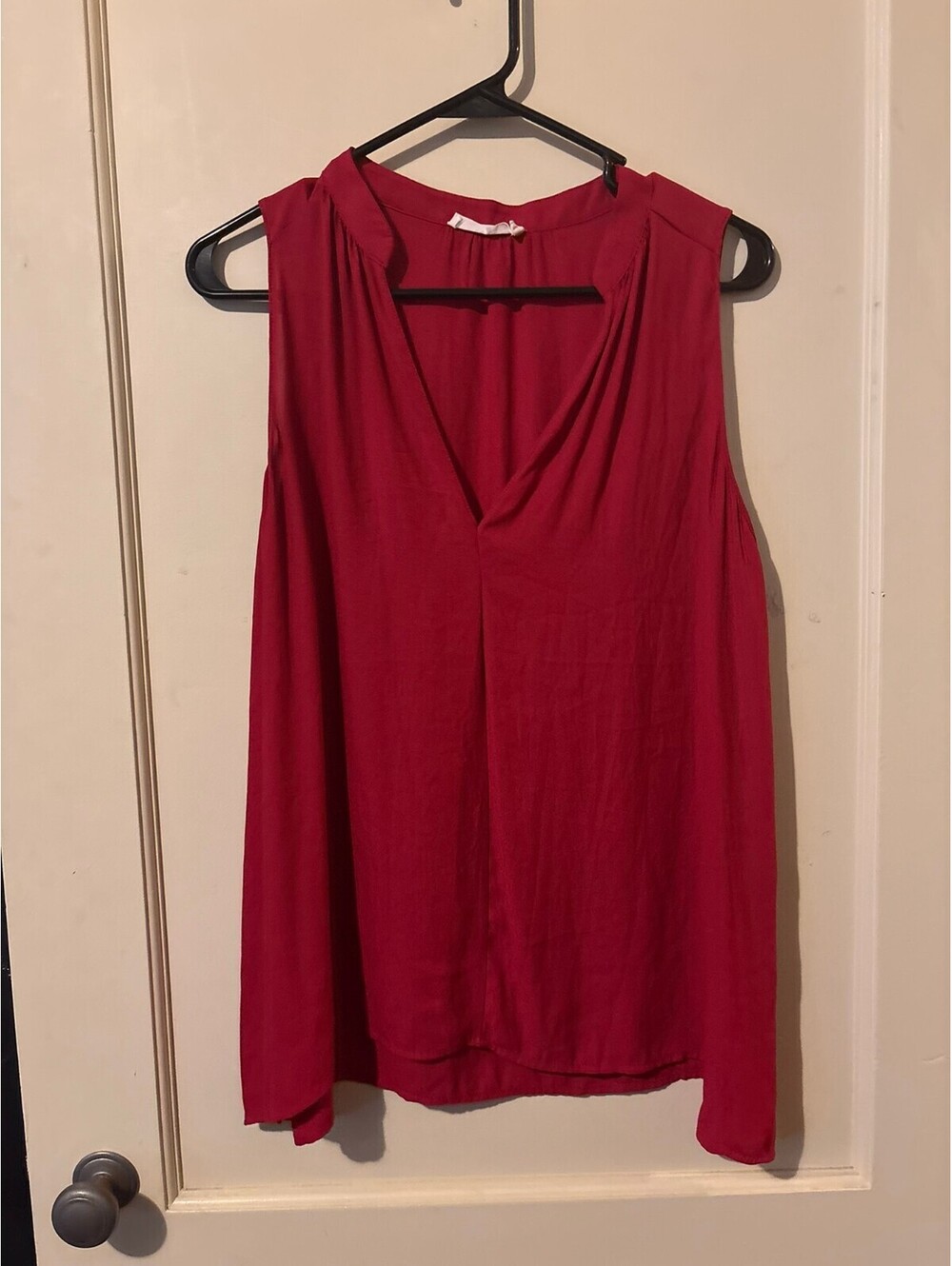 Lush Sleeveless Red V-Neck Blouse
